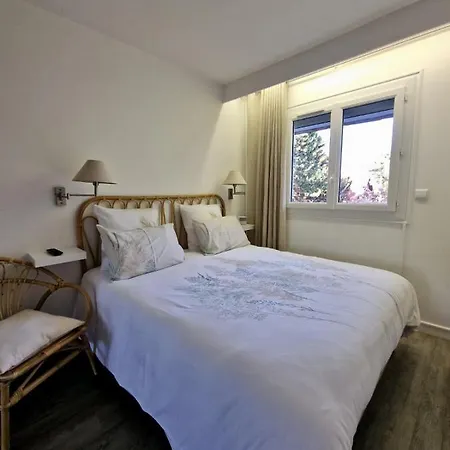 2 Pieces A Deux Pas De La * Cabourg