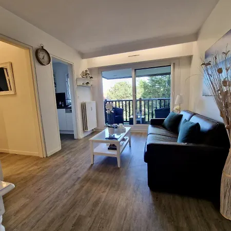 2 Pieces A Deux Pas De La Cabourg